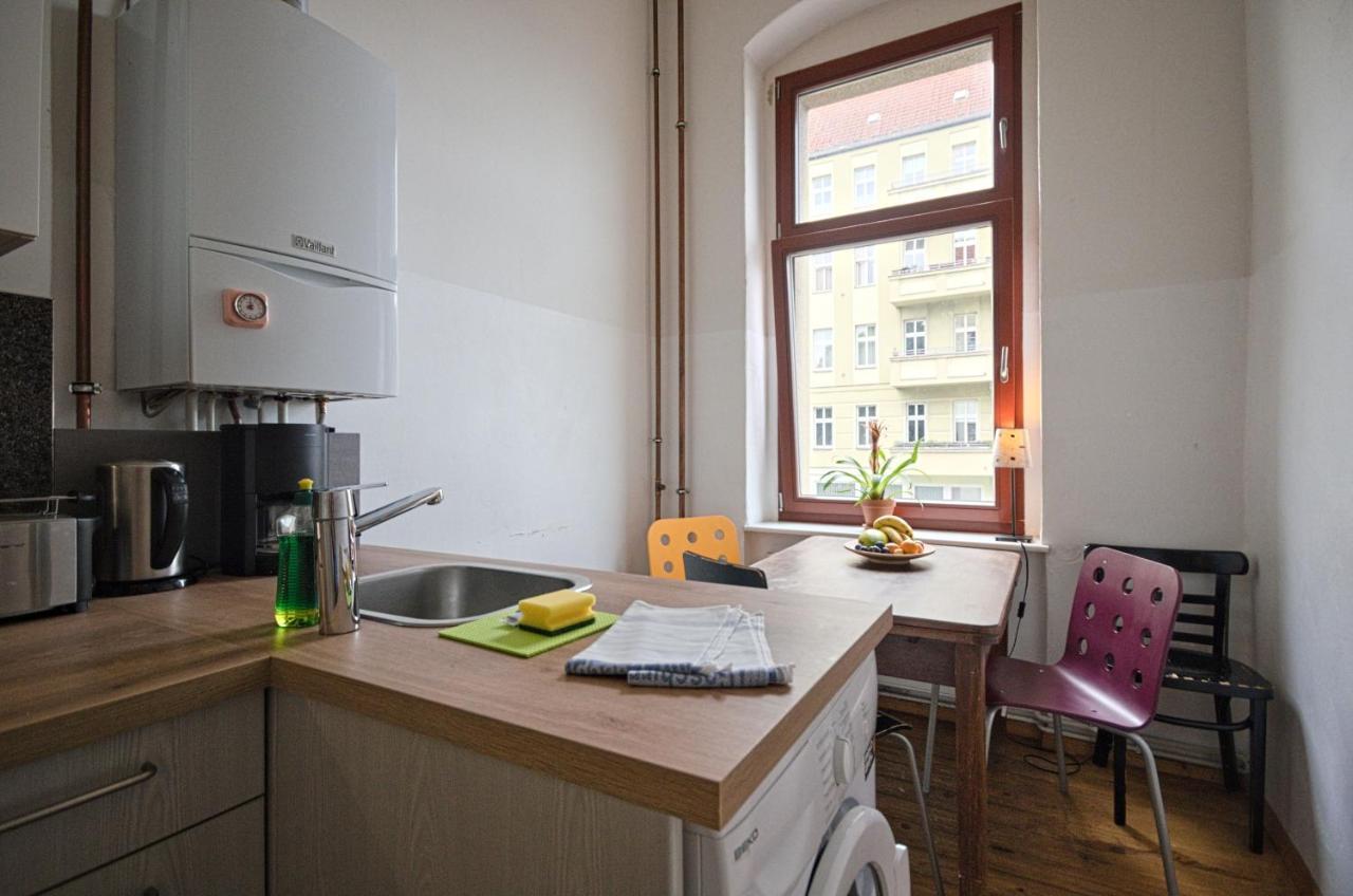 2 Bedroom Apartment Berlin Exterior photo